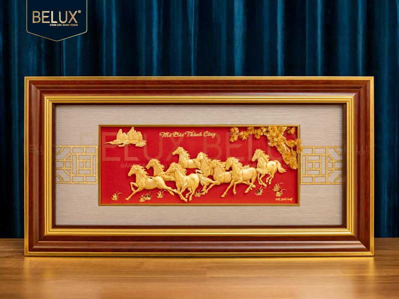 Tranh quà tặng mã đáo thành công mạ vàng 24k 81x42cm